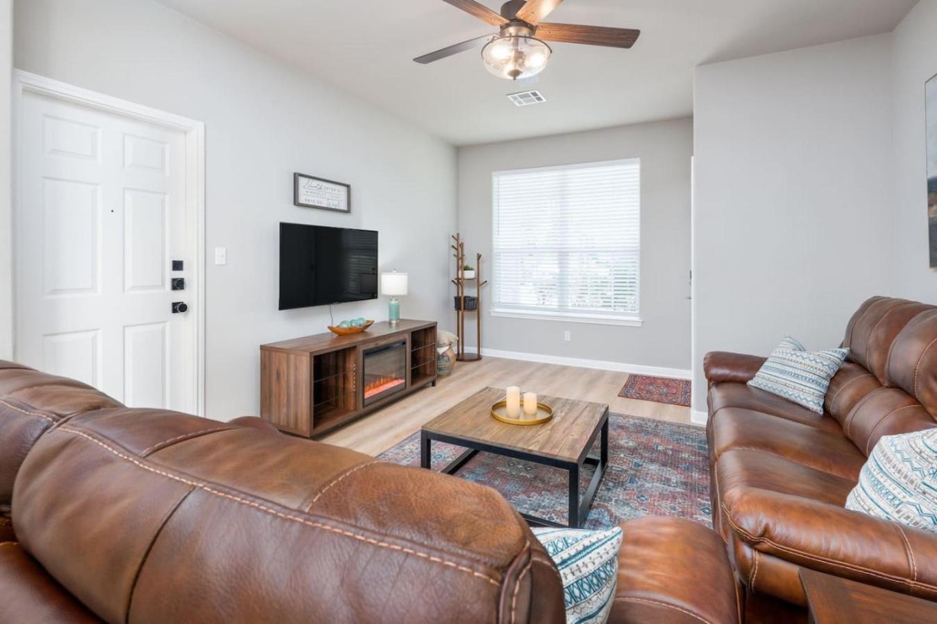 The Lodge At Little Ranches Central Sleeps 26 윔벌리 외부 사진