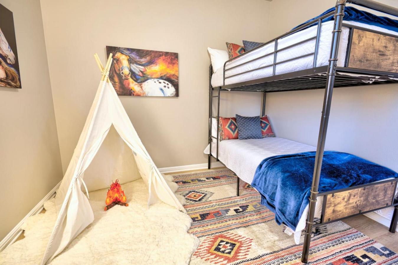 The Lodge At Little Ranches Central Sleeps 26 윔벌리 외부 사진